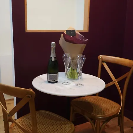 Le Cocon Proche Puy Dufou Liefdeshotel