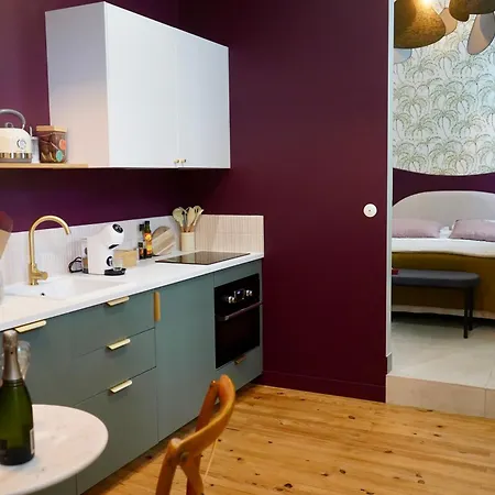 Le Cocon Proche Puy Dufou Hotel del amor Mesnard-la-Barotière