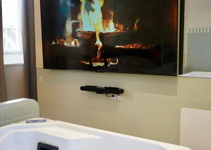 Liefdeshotel Le Cocon Proche Puy Dufou Mesnard-la-Barotière