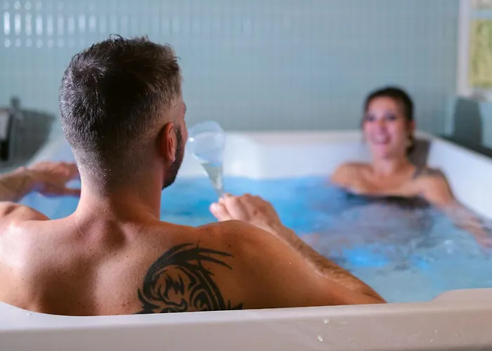 Liefdeshotel Le Cocon Proche Puy Dufou Mesnard-la-Barotière