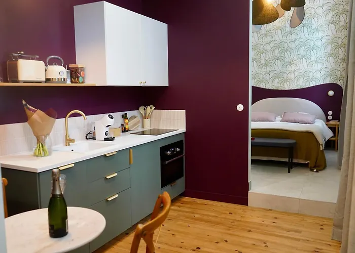 Le Cocon Proche Puy Dufou Liefdeshotel Mesnard-la-Barotière